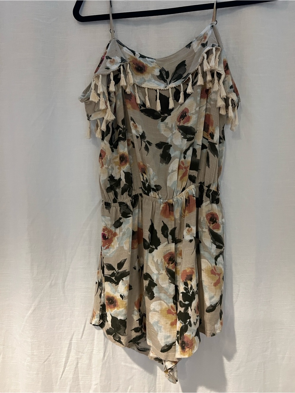 Mimi Chica Beige Floral Tassel Romper